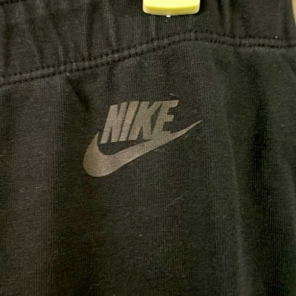 Nike XL - Picture 2 of 3